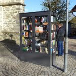 Bücherschrank auf dem Kirchplatz Elbingerode
